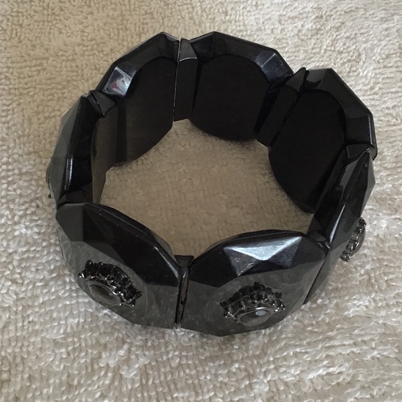 Liz Claiborne black statement bracelet 🎁 Free add on - Picture 3 of 5